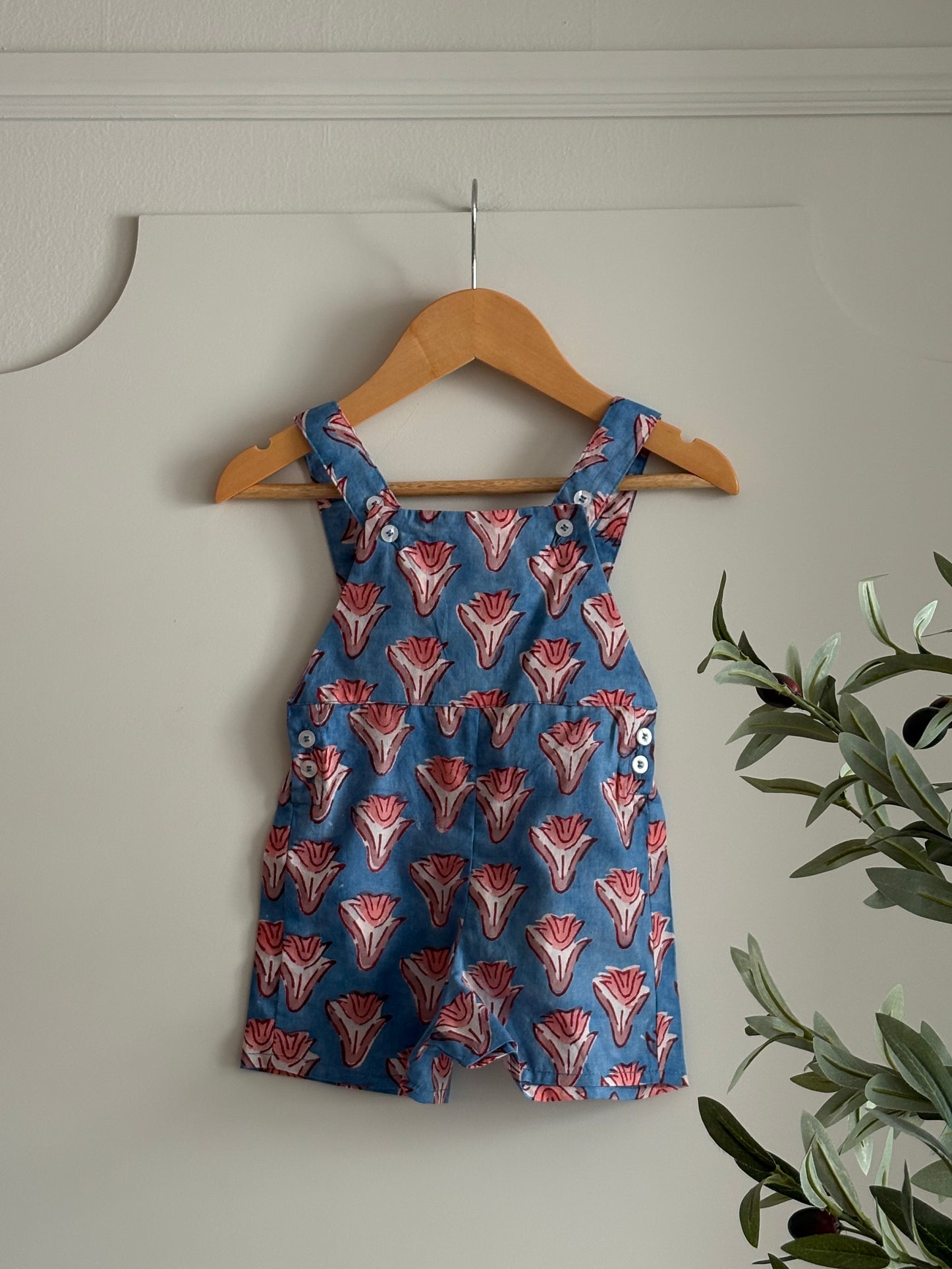 Peto Short Dubai